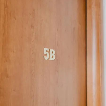 Tropea Court 5b By Homely 슬리에마