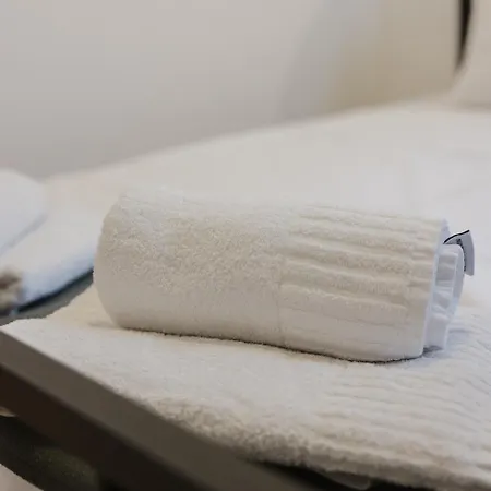 Tropea Court 5b By Homely 아파트 슬리에마